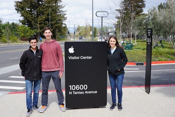 UIF visit to Apple Park